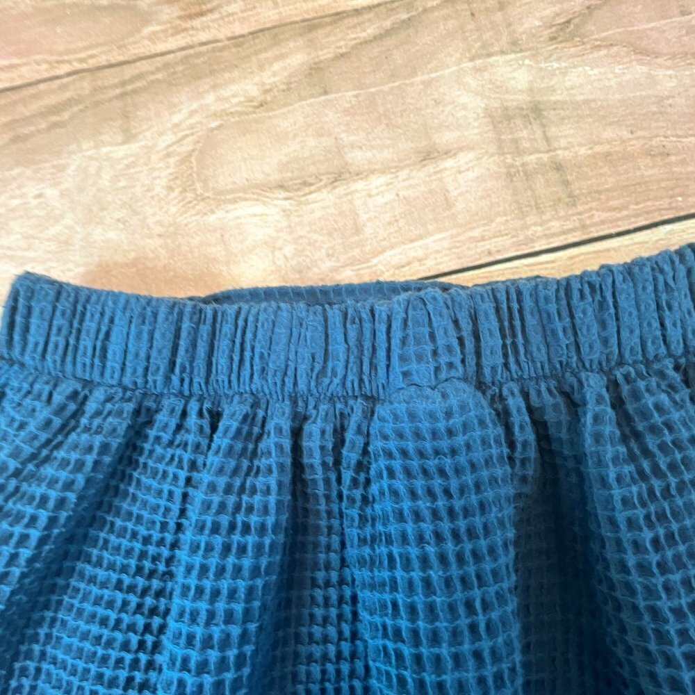 Terrytown Blue Waffle Spa Wrap w/Embroidered "D" Initial, Size: S - Picture 3 of 3